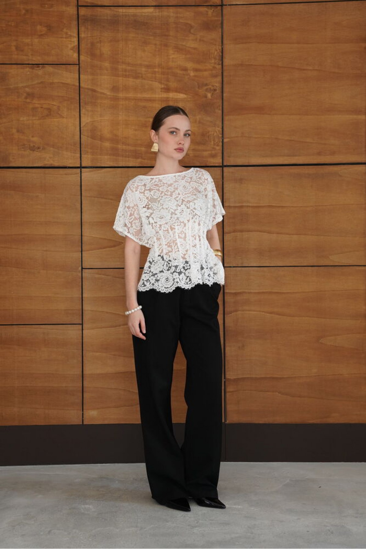 D 2966 BELİ GİPELİ BRODE BLUZ - KREM